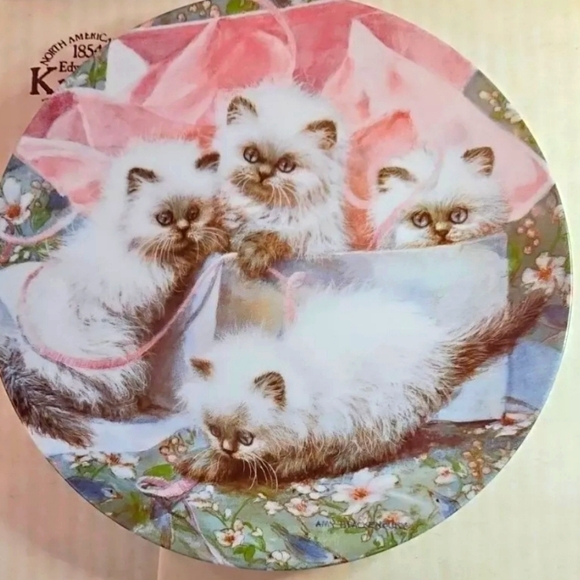Amy Brackenbury's Cat Tales Collection Plate - Picture 1 of 6